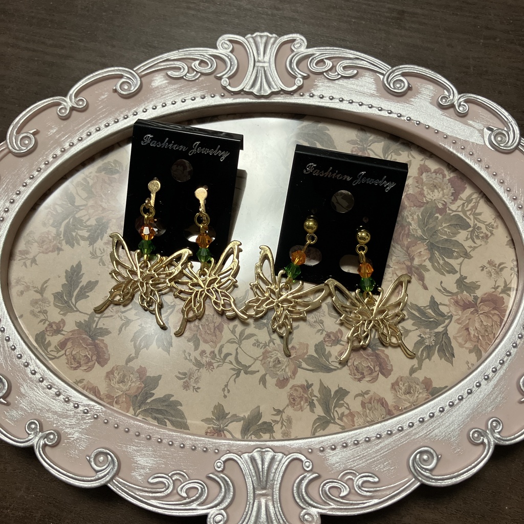 aknkイメージイヤーアクセ(別邸)