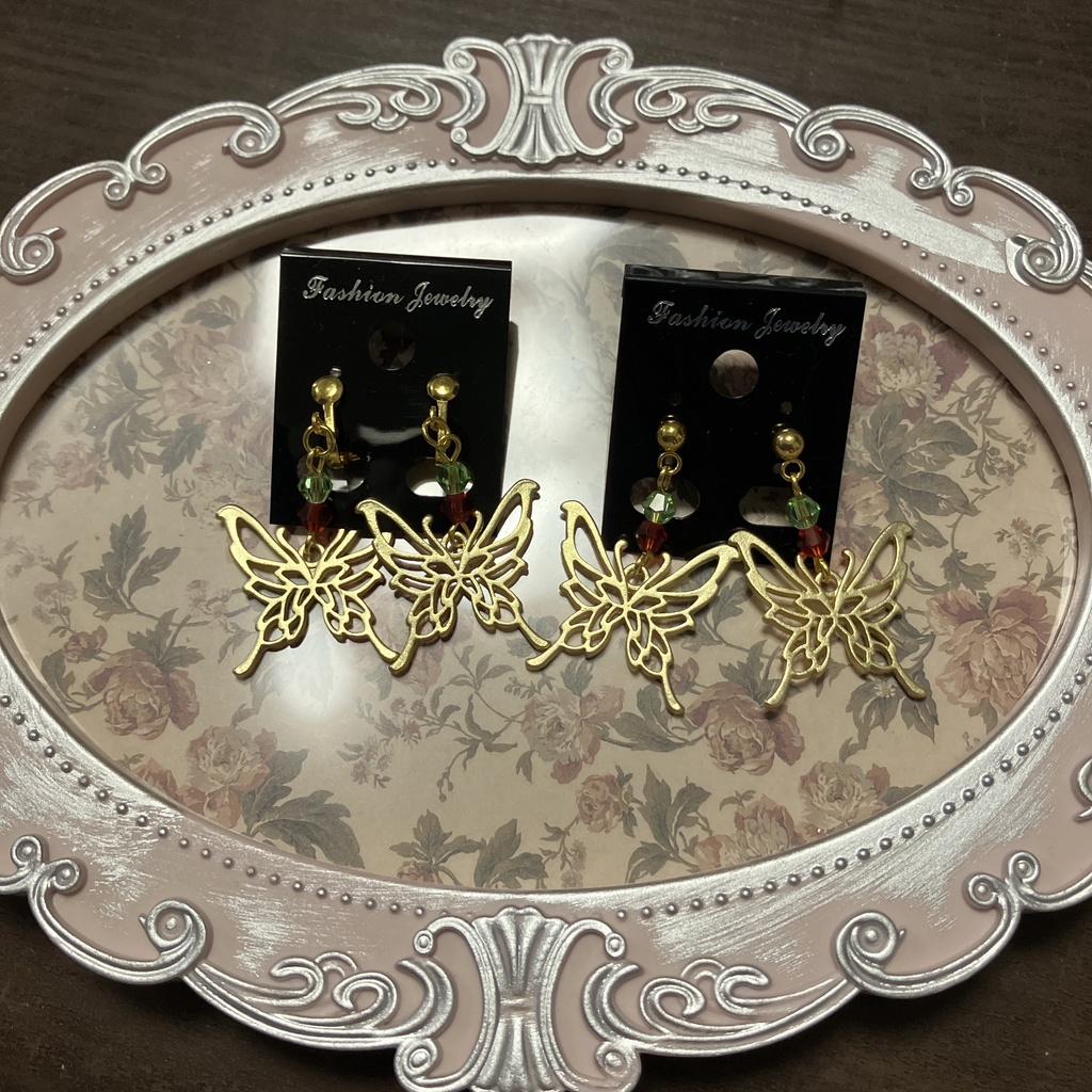 aknkイメージイヤーアクセ(別邸)