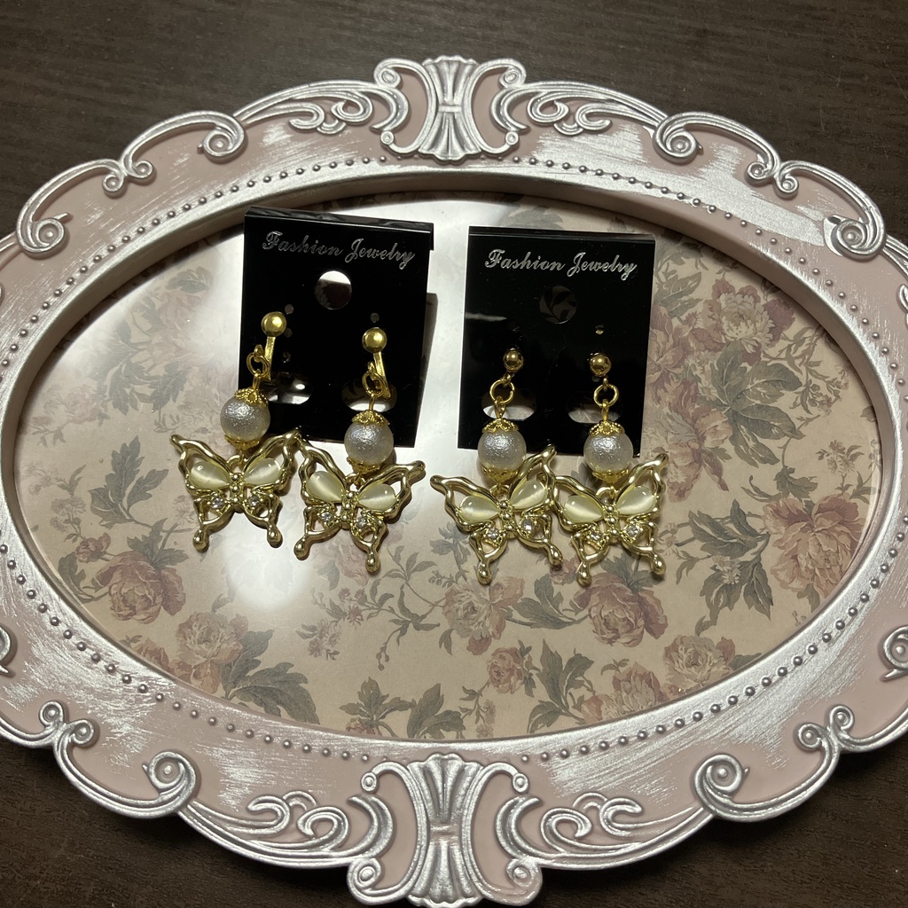 aknkイメージイヤーアクセ(別邸)