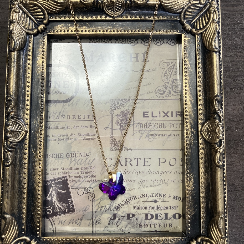 Cristal de papillonネックレス