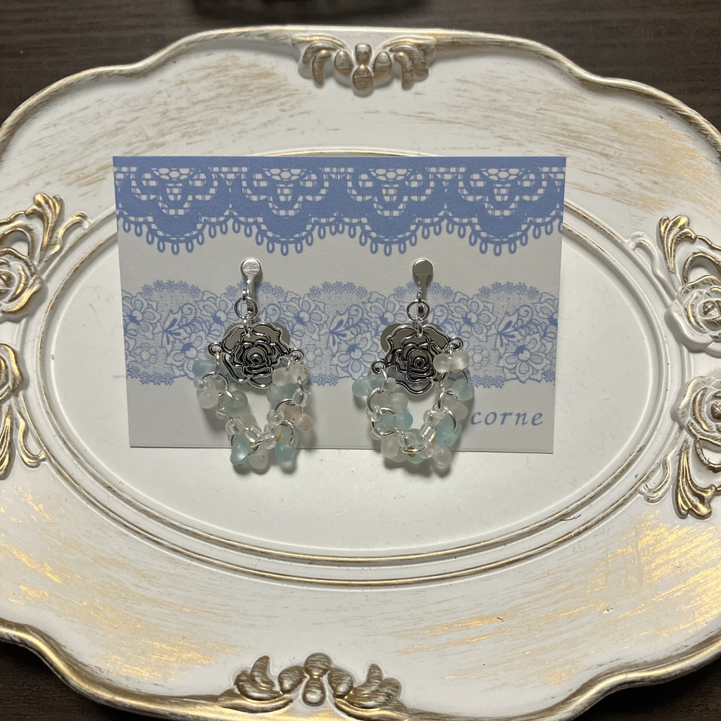 薔薇とファルファーレ風ビーズの推し色アクセサリー