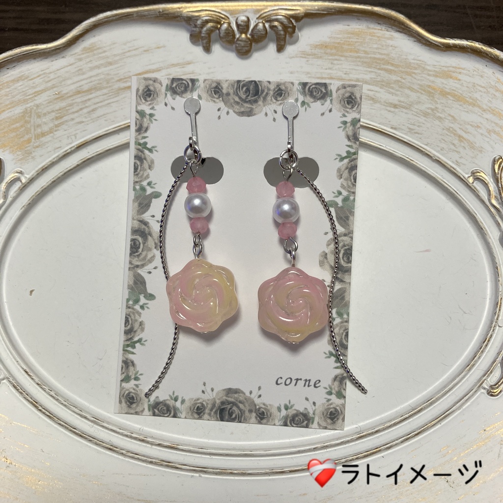 aknkイメージシャララン✨イヤリング&ピアス