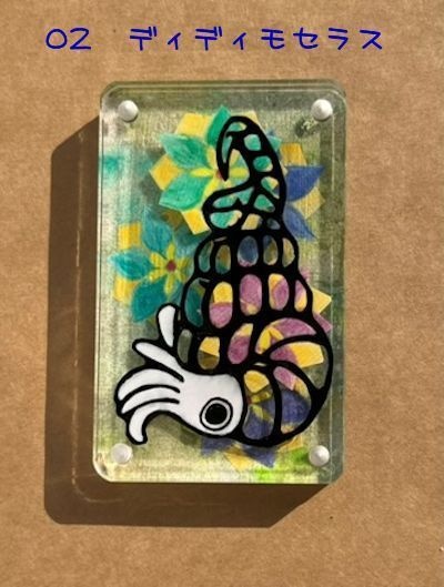 柔らかい光を通すミニ原画(モノクロ)