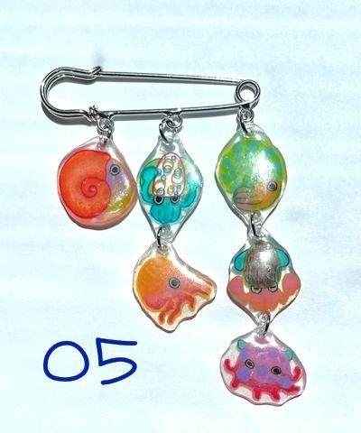 ゆらゆらブローチ