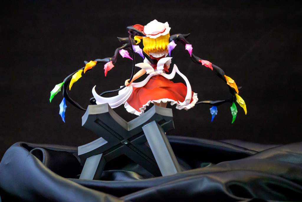 フランドール・スカーレット【未塗装ガレージキット】