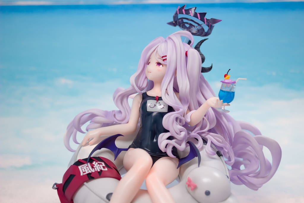 空崎ヒナ 水着【未塗装ガレージキット】