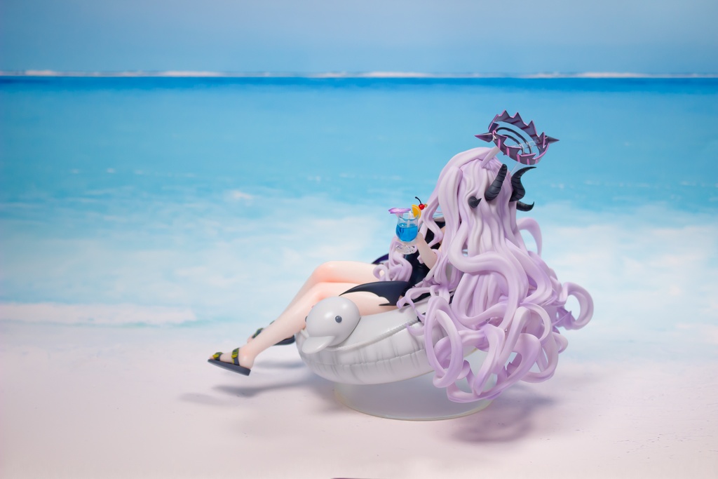 空崎ヒナ 水着【未塗装ガレージキット】