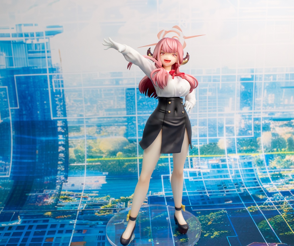 陸八魔アル【未塗装ガレージキット】