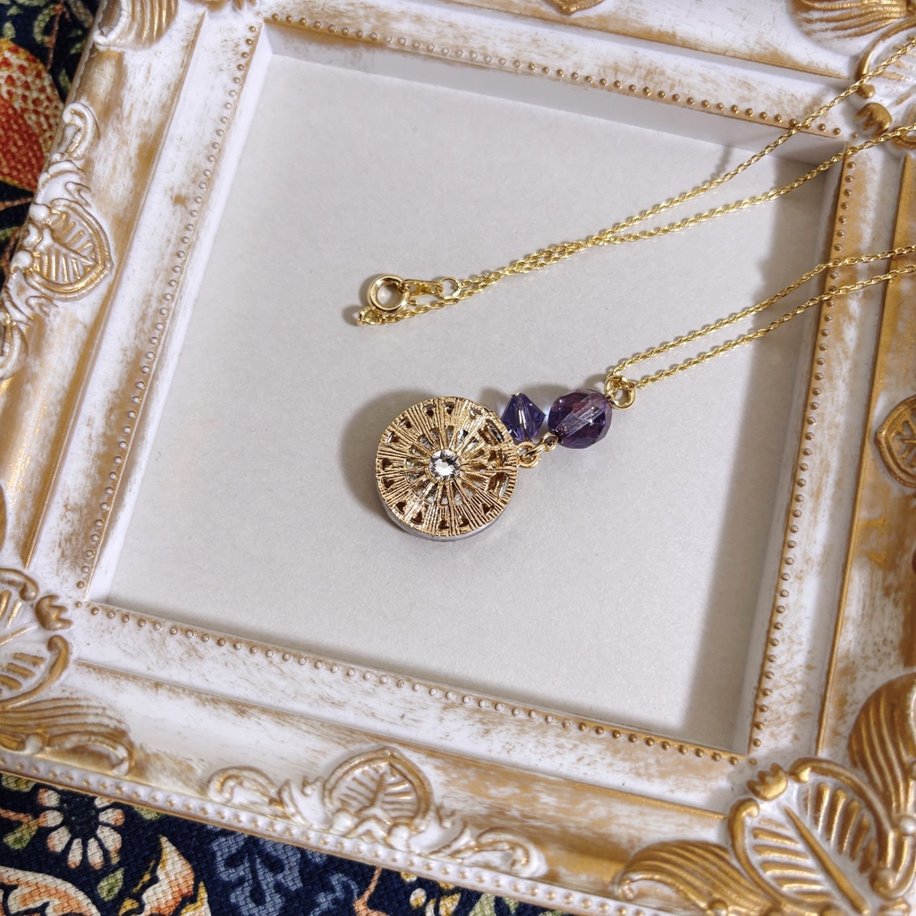 新作チェコガラスボタンネックレス