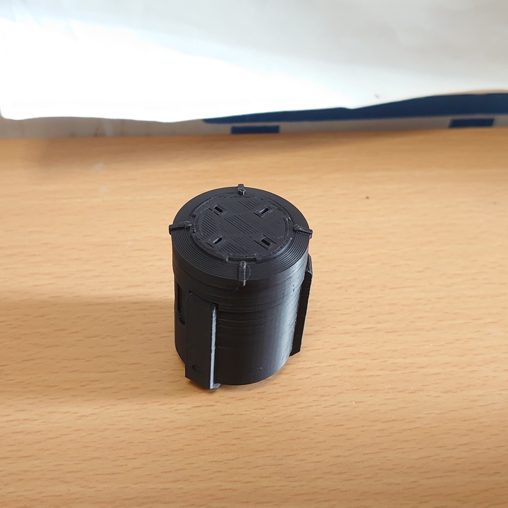 円筒コンテナ「リガトーニ」