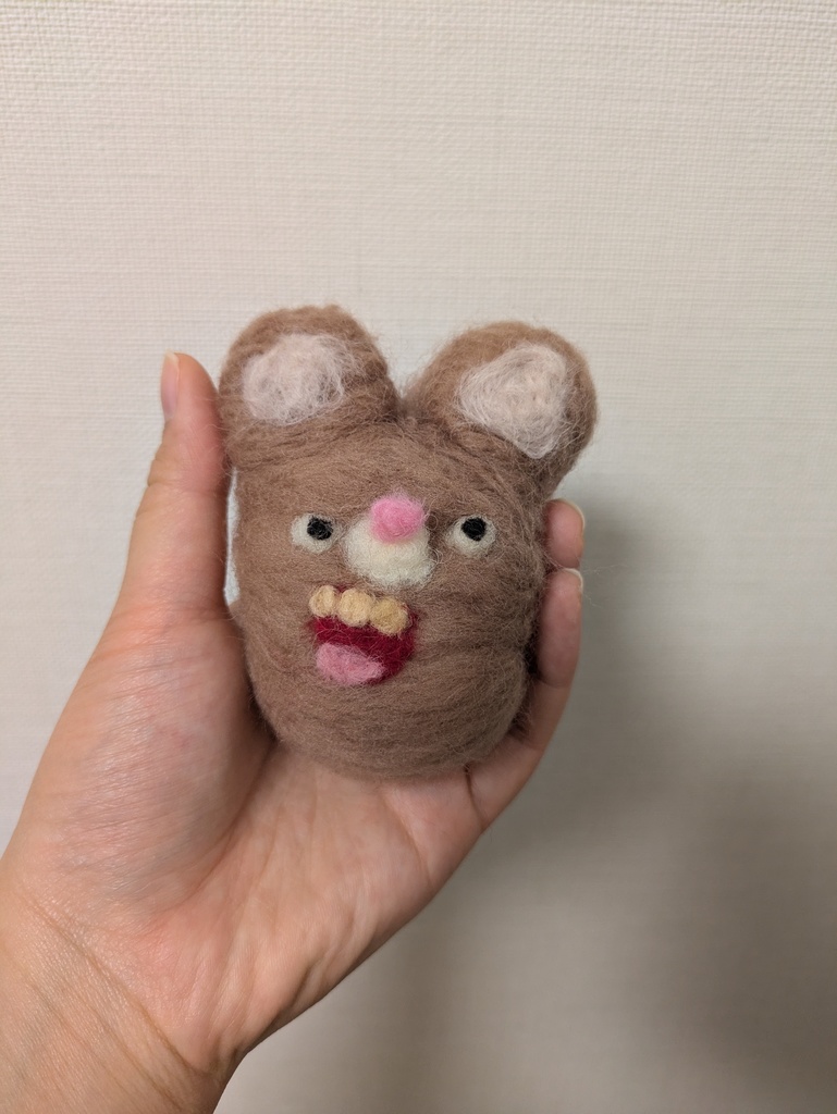 羊毛フェルトネズミ