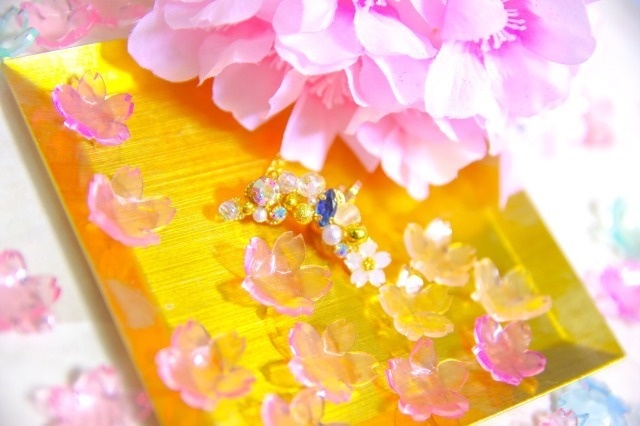 コスプレコラボイヤーカフ