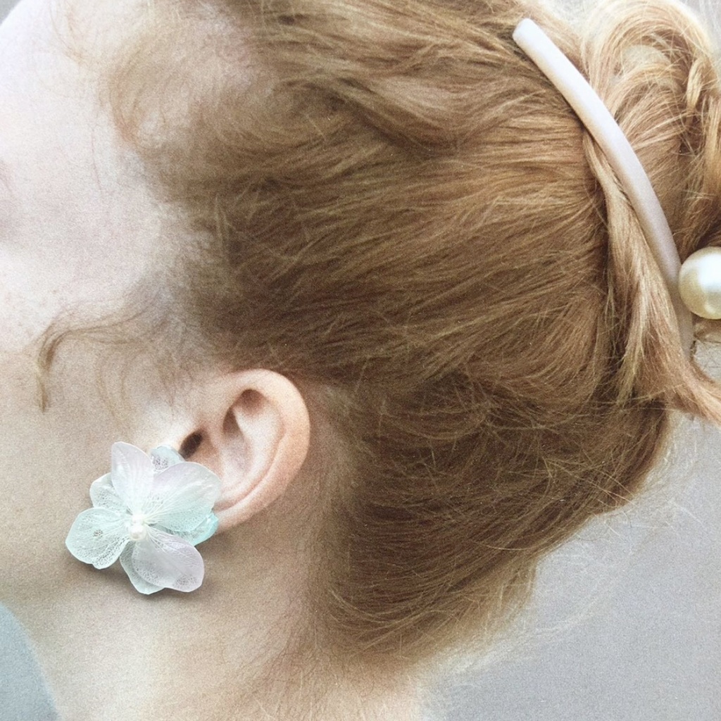 no.3 マーメイドカラーの紫陽花ピアス Mermaid あじさい ドライフラワー ハンドメイドピアス