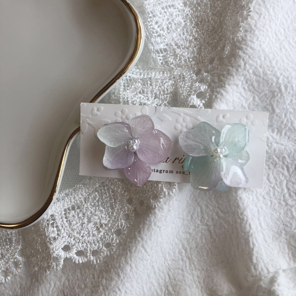 no.3 マーメイドカラーの紫陽花ピアス Mermaid あじさい ドライフラワー ハンドメイドピアス