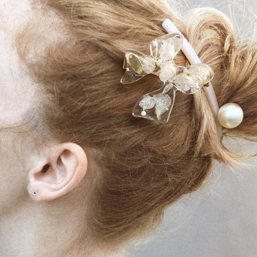 no.9 sale 紫陽花とパールのリボンヘアクリップ あじさい ホワイトアナベル パール ribbon レジンクリップ ヘアアクセサリー ハンドメイドクリップ