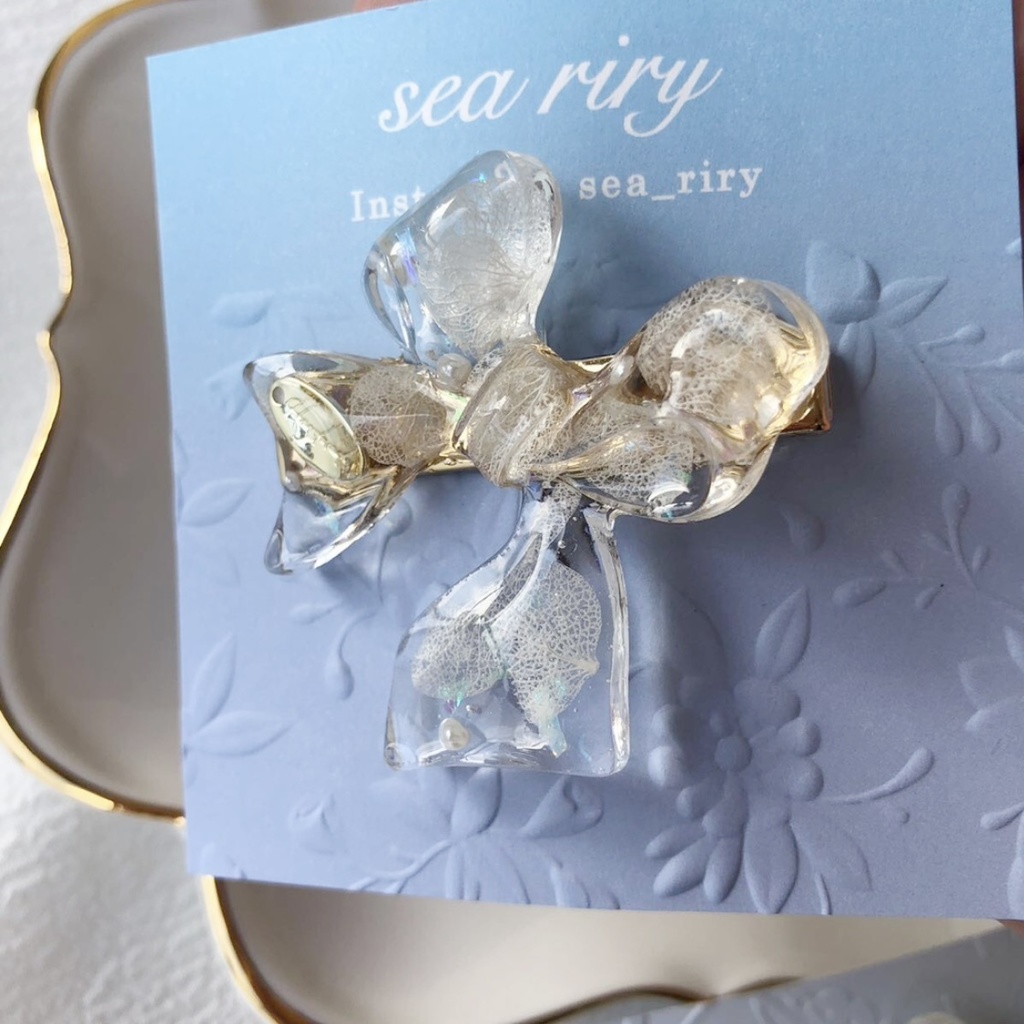 no.9 sale 紫陽花とパールのリボンヘアクリップ あじさい ホワイトアナベル パール ribbon レジンクリップ ヘアアクセサリー ハンドメイドクリップ