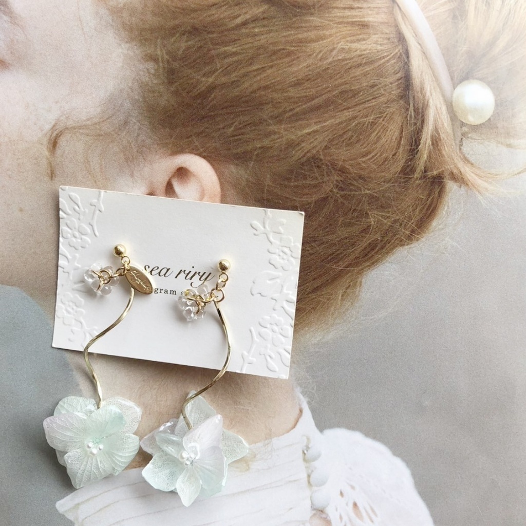 no.11 シャーベットカラーの紫陽花のゆらゆらピアス ドライフラワー あじさい レジンピアス ハンドメイドピアス