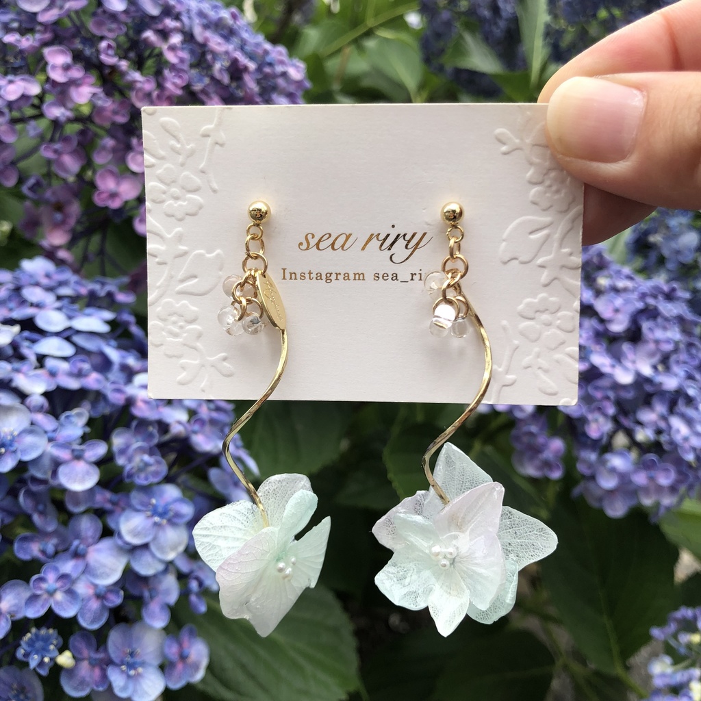 no.11 シャーベットカラーの紫陽花のゆらゆらピアス ドライフラワー あじさい レジンピアス ハンドメイドピアス