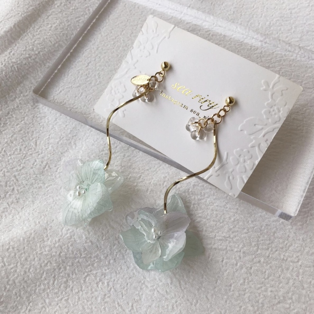 no.11 シャーベットカラーの紫陽花のゆらゆらピアス ドライフラワー あじさい レジンピアス ハンドメイドピアス