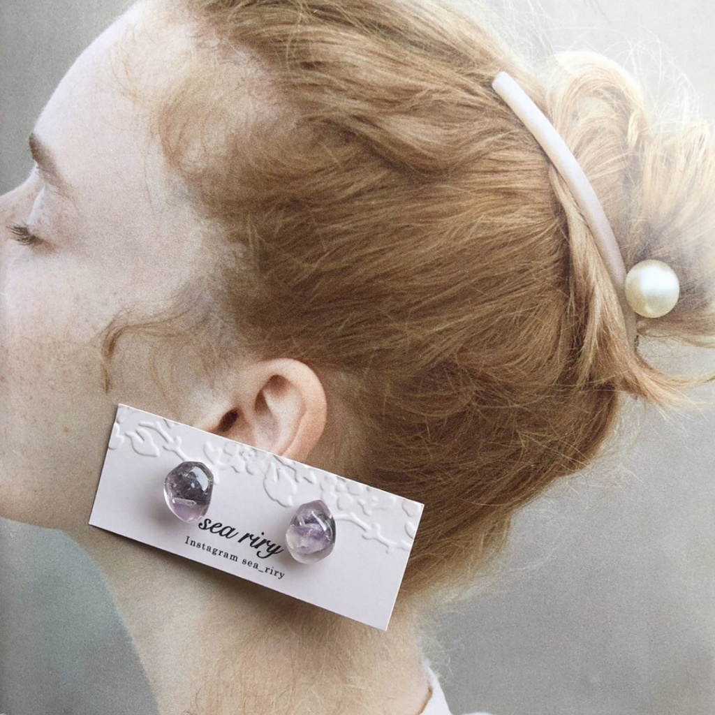 no.12 アメジストの1粒ピアス 天然石 アメジスト パープル 1粒 レジンピアス ハンドメイドピアス