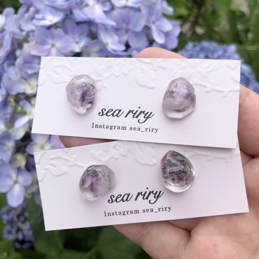 no.12 アメジストの1粒ピアス 天然石 アメジスト パープル 1粒 レジンピアス ハンドメイドピアス