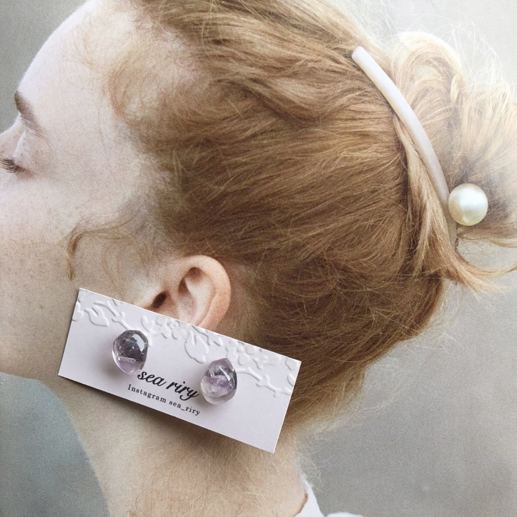 no.12 アメジストの1粒ピアス 天然石 アメジスト パープル 1粒 レジンピアス ハンドメイドピアス