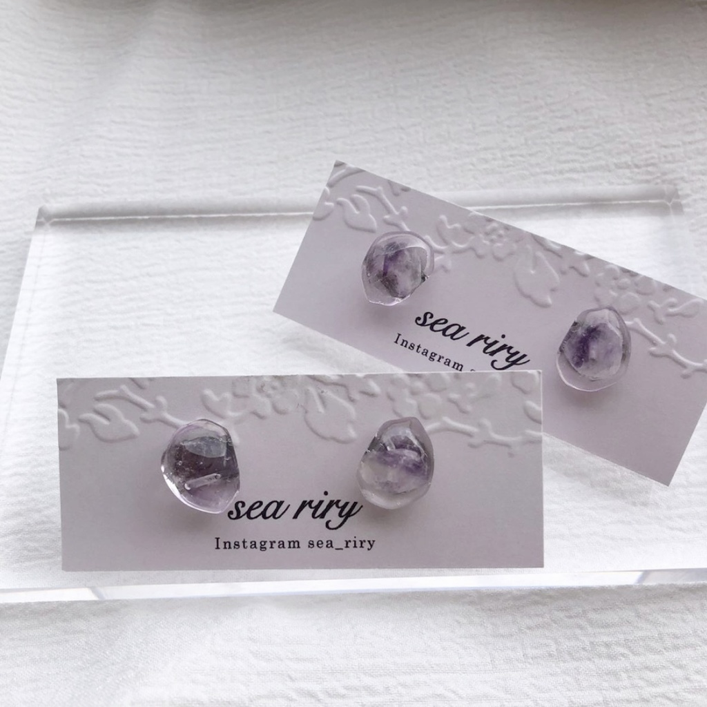 no.12 アメジストの1粒ピアス 天然石 アメジスト パープル 1粒 レジンピアス ハンドメイドピアス