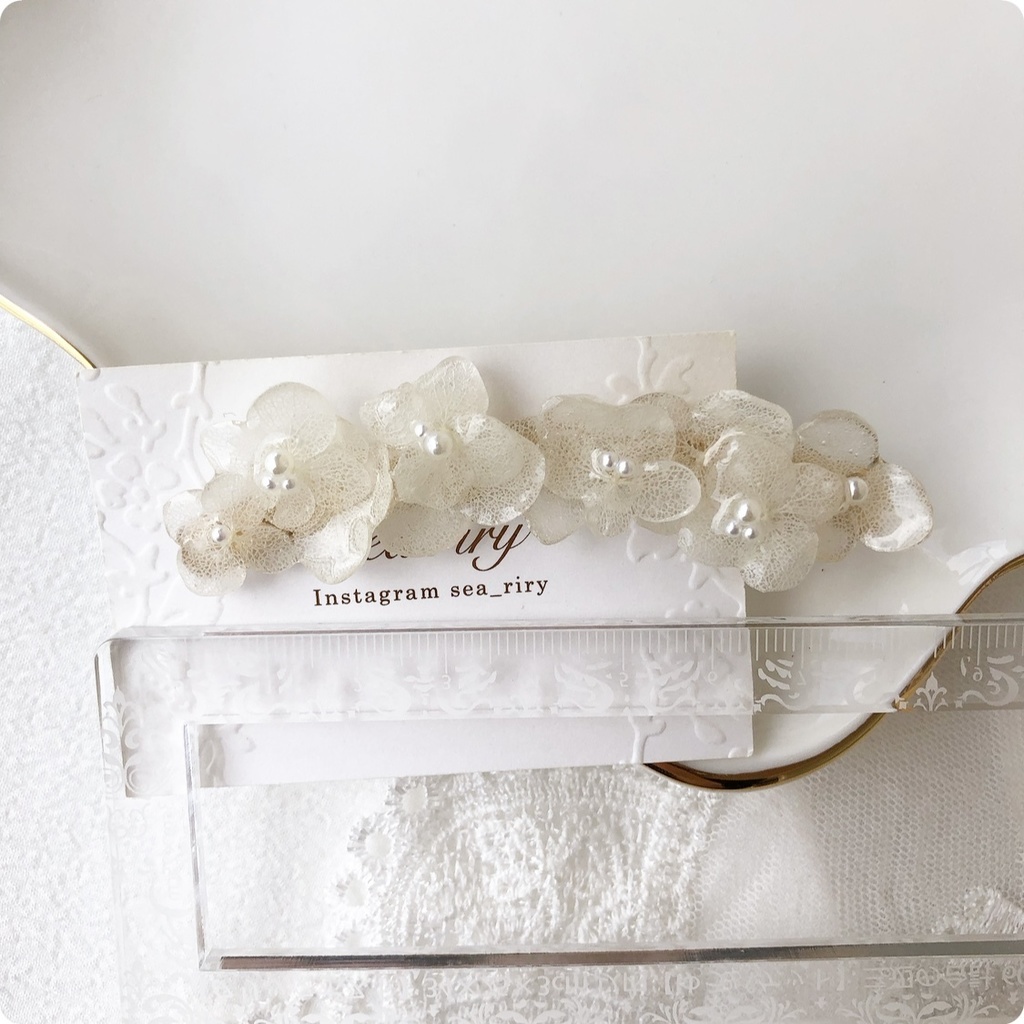 no.14 紫陽花のヘアクリップ あじさい ホワイトアナベル パール アナベル レジンクリップ ヘアアクセサリー ハンドメイドクリップ
