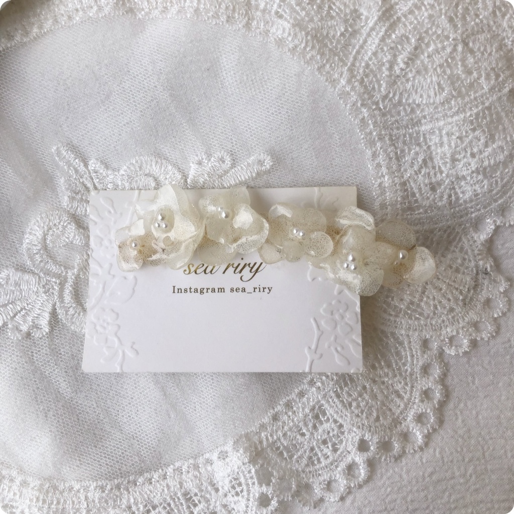 no.14 紫陽花のヘアクリップ あじさい ホワイトアナベル パール アナベル レジンクリップ ヘアアクセサリー ハンドメイドクリップ