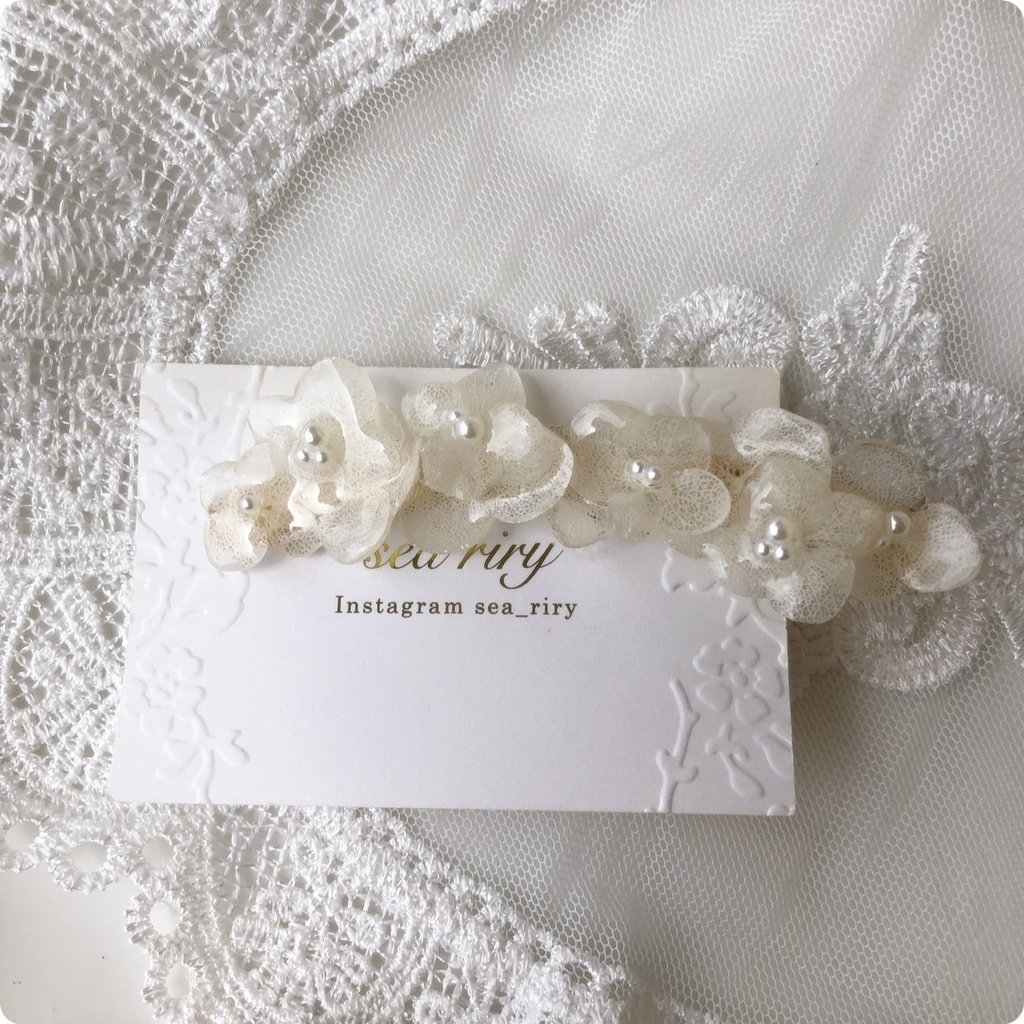 no.14 紫陽花のヘアクリップ あじさい ホワイトアナベル パール アナベル レジンクリップ ヘアアクセサリー ハンドメイドクリップ