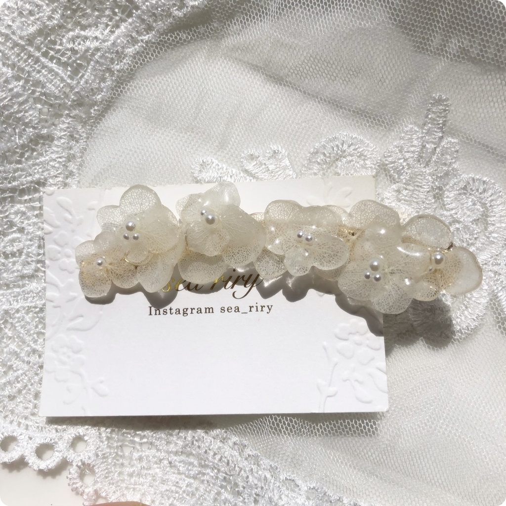 no.14 紫陽花のヘアクリップ あじさい ホワイトアナベル パール アナベル レジンクリップ ヘアアクセサリー ハンドメイドクリップ