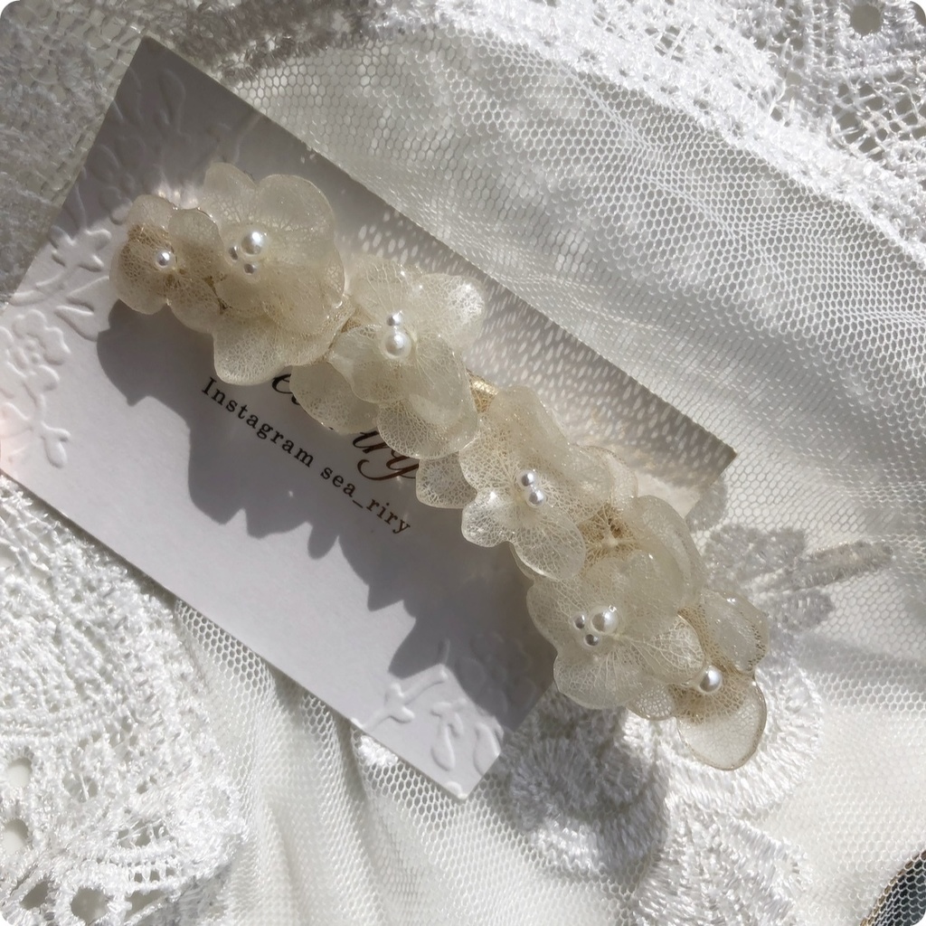 no.14 紫陽花のヘアクリップ あじさい ホワイトアナベル パール アナベル レジンクリップ ヘアアクセサリー ハンドメイドクリップ
