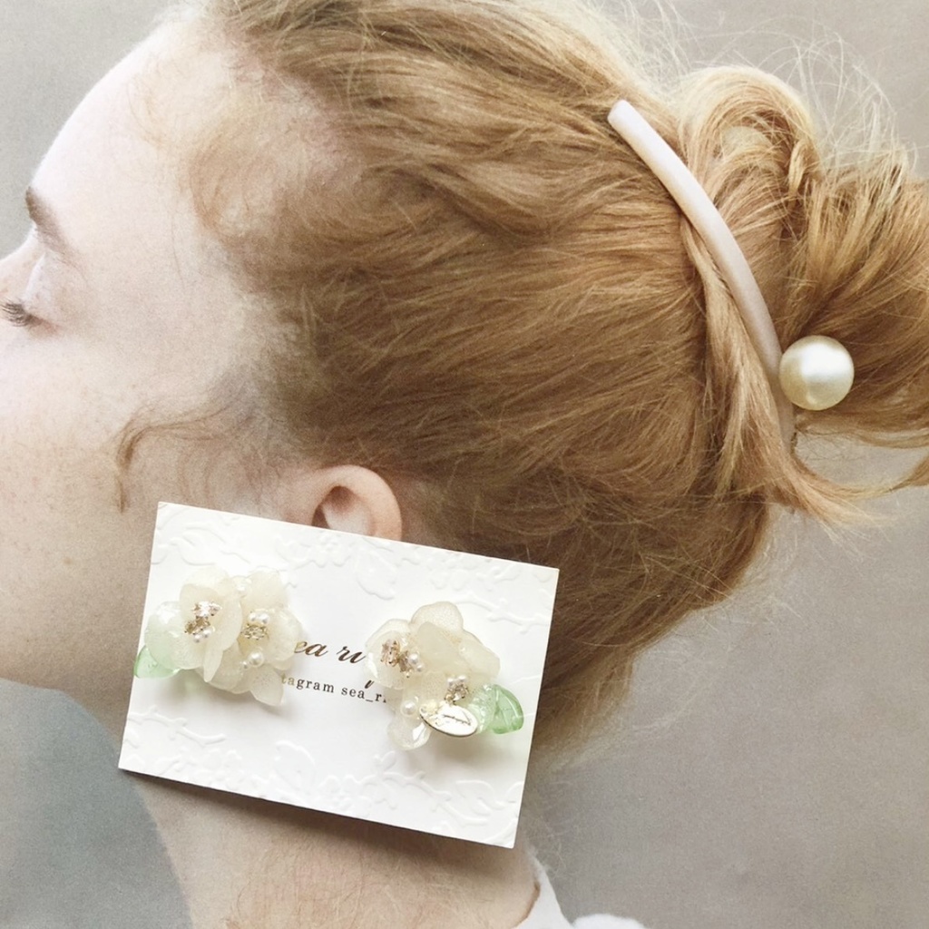 no.17 紫陽花のパールビジューピアス アジサイ ホワイトアナベル パール ビジュー ハンドメイドピアス