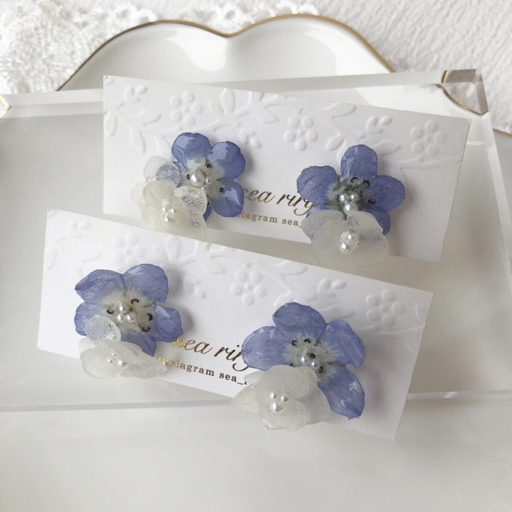 no.18 再販 ネモフィラと紫陽花のピアス ドライフラワー ブルー ホワイト パール ハンドメイドピアス