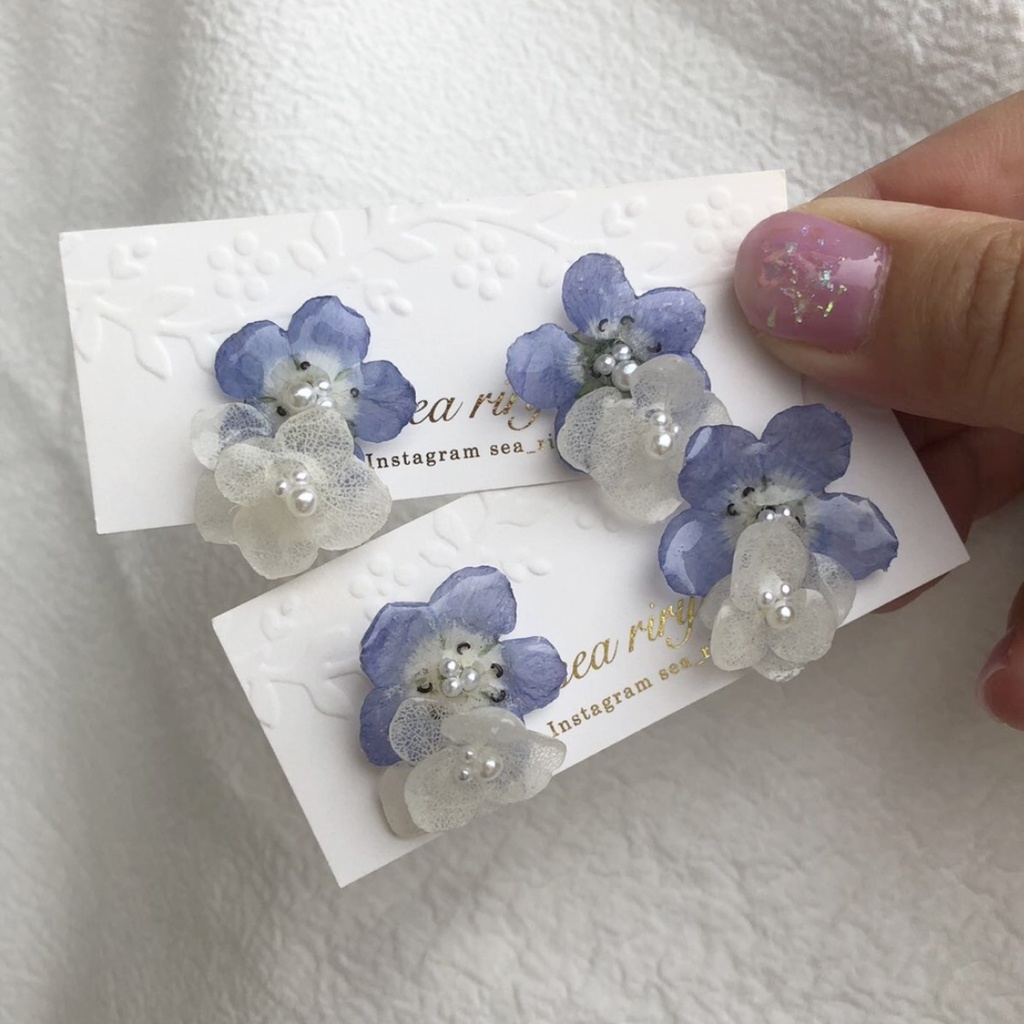 no.18 再販 ネモフィラと紫陽花のピアス ドライフラワー ブルー ホワイト パール ハンドメイドピアス