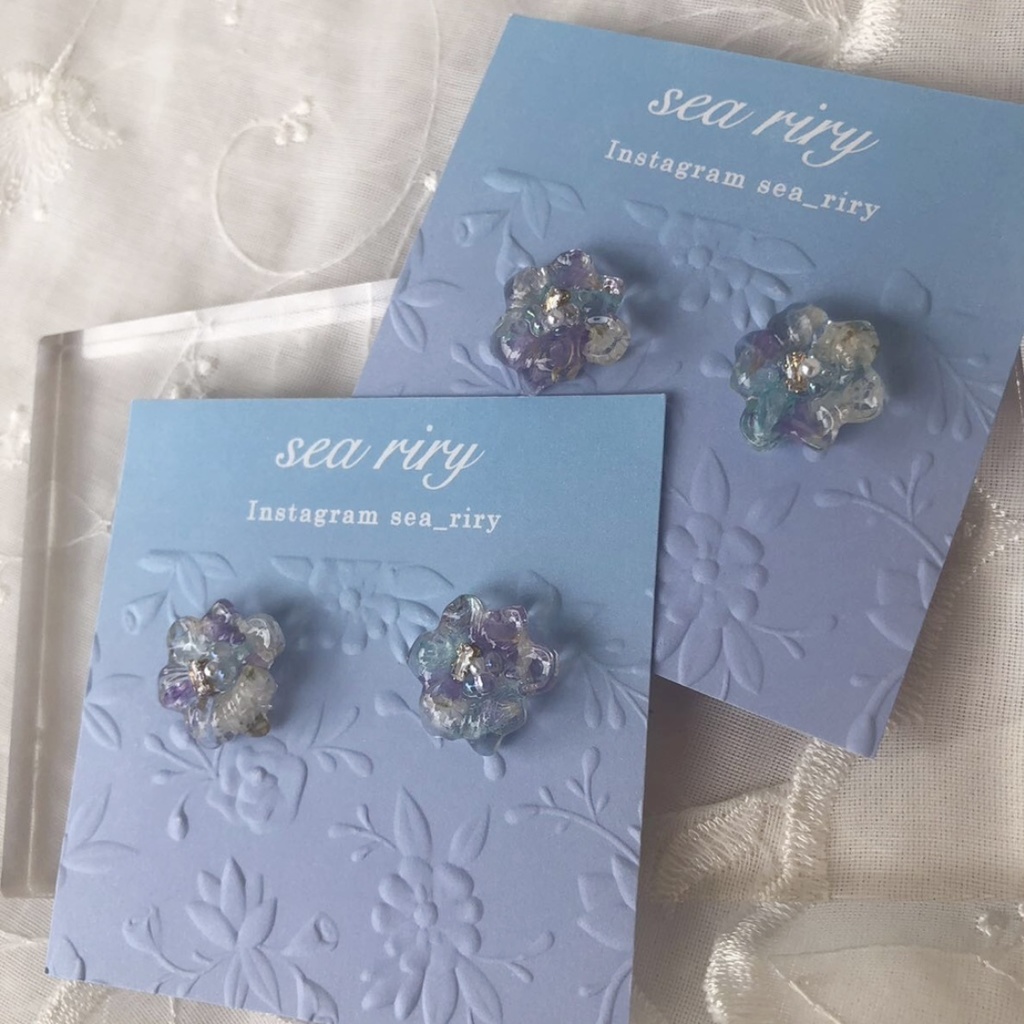 no.25 ドライフラワーの一粒フラワーピアス フラワー 氷 つやつや 涼 レジンピアス イヤリング