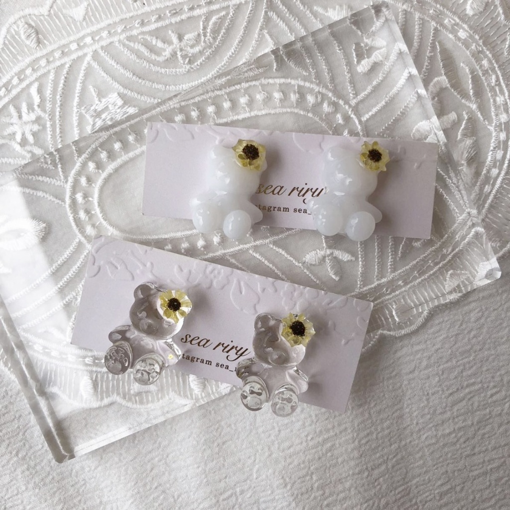 no.31 限定 sale ちいさな向日葵のおめかしくまさん ひまわり teddybear くま スターフラワー レジンアクセサリー ハンドメイド