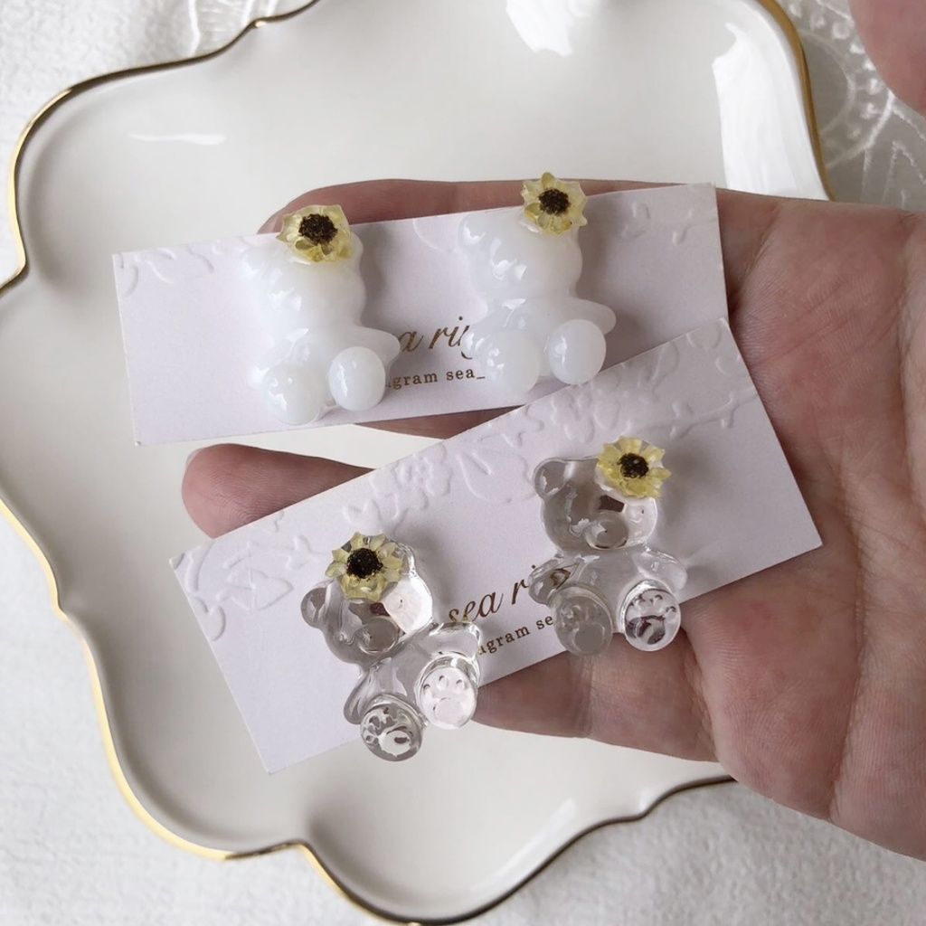 no.31 限定 sale ちいさな向日葵のおめかしくまさん ひまわり teddybear くま スターフラワー レジンアクセサリー ハンドメイド