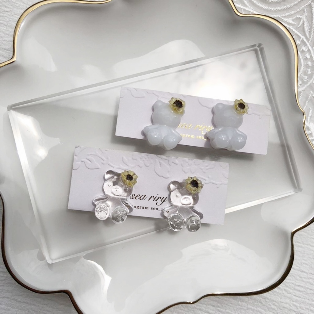 no.31 限定 sale ちいさな向日葵のおめかしくまさん ひまわり teddybear くま スターフラワー レジンアクセサリー ハンドメイド
