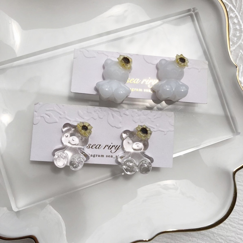 no.31 限定 sale ちいさな向日葵のおめかしくまさん ひまわり teddybear くま スターフラワー レジンアクセサリー ハンドメイド