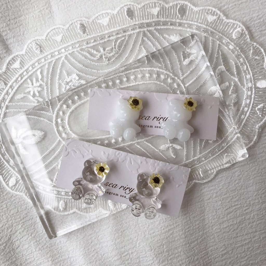 no.31 限定 sale ちいさな向日葵のおめかしくまさん ひまわり teddybear くま スターフラワー レジンアクセサリー ハンドメイド