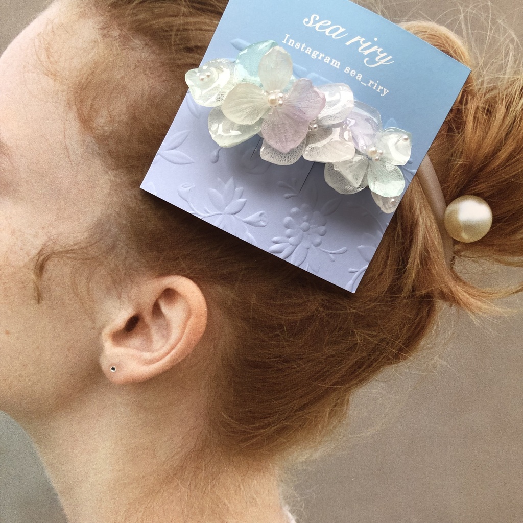 ヘアアクセサリー バレッタハンドメイドレジン とち ヘアアクセサリー バレッタハンドメイドレジン とち