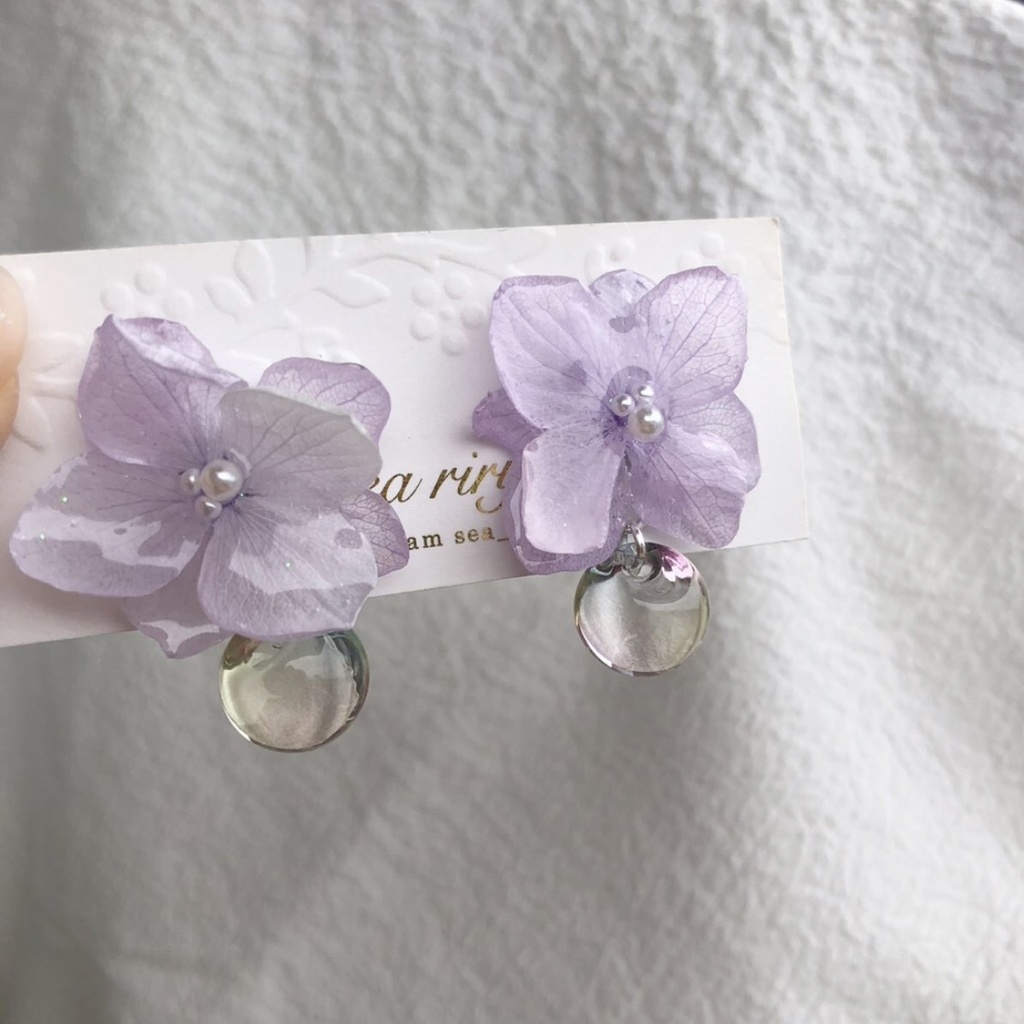 no.36 淡藤色の紫陽花のゆらゆらピアス あじさい