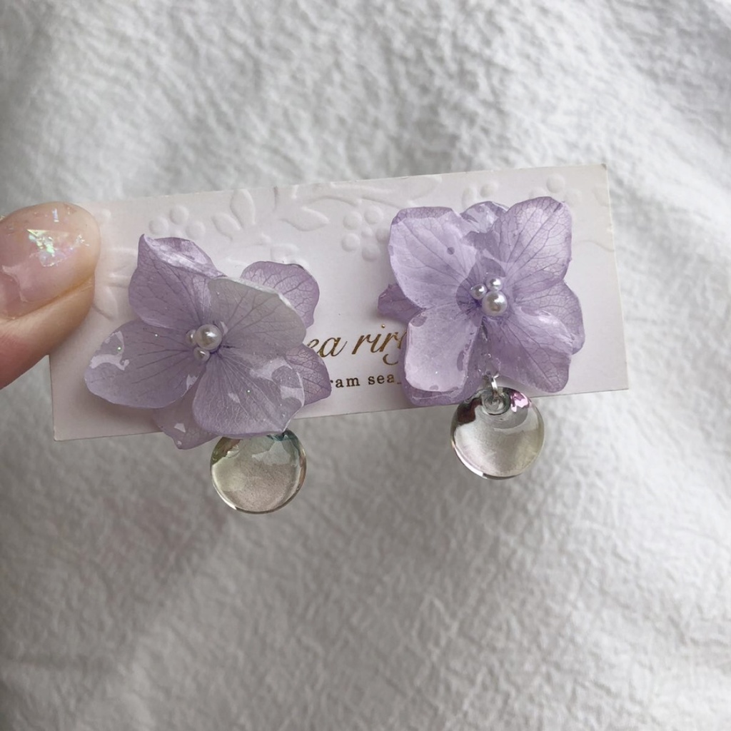 no.36 淡藤色の紫陽花のゆらゆらピアス あじさい