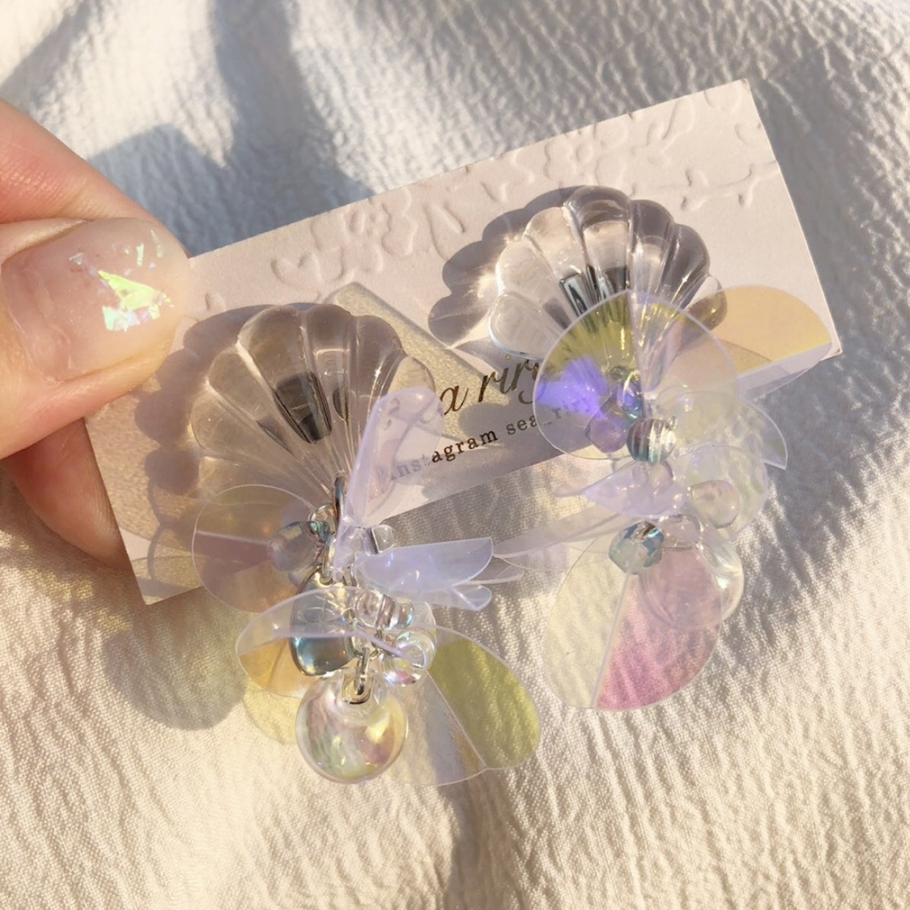 no.37 人魚姫のゆらゆらピアス シェル クリア オーロラ レジンピアス スパンコール ハンドメイド