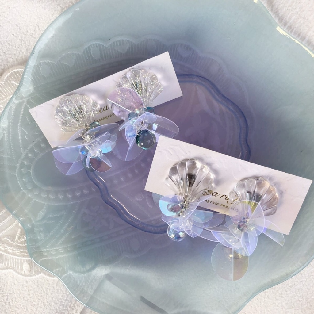 no.37 人魚姫のゆらゆらピアス シェル クリア オーロラ レジンピアス スパンコール ハンドメイド