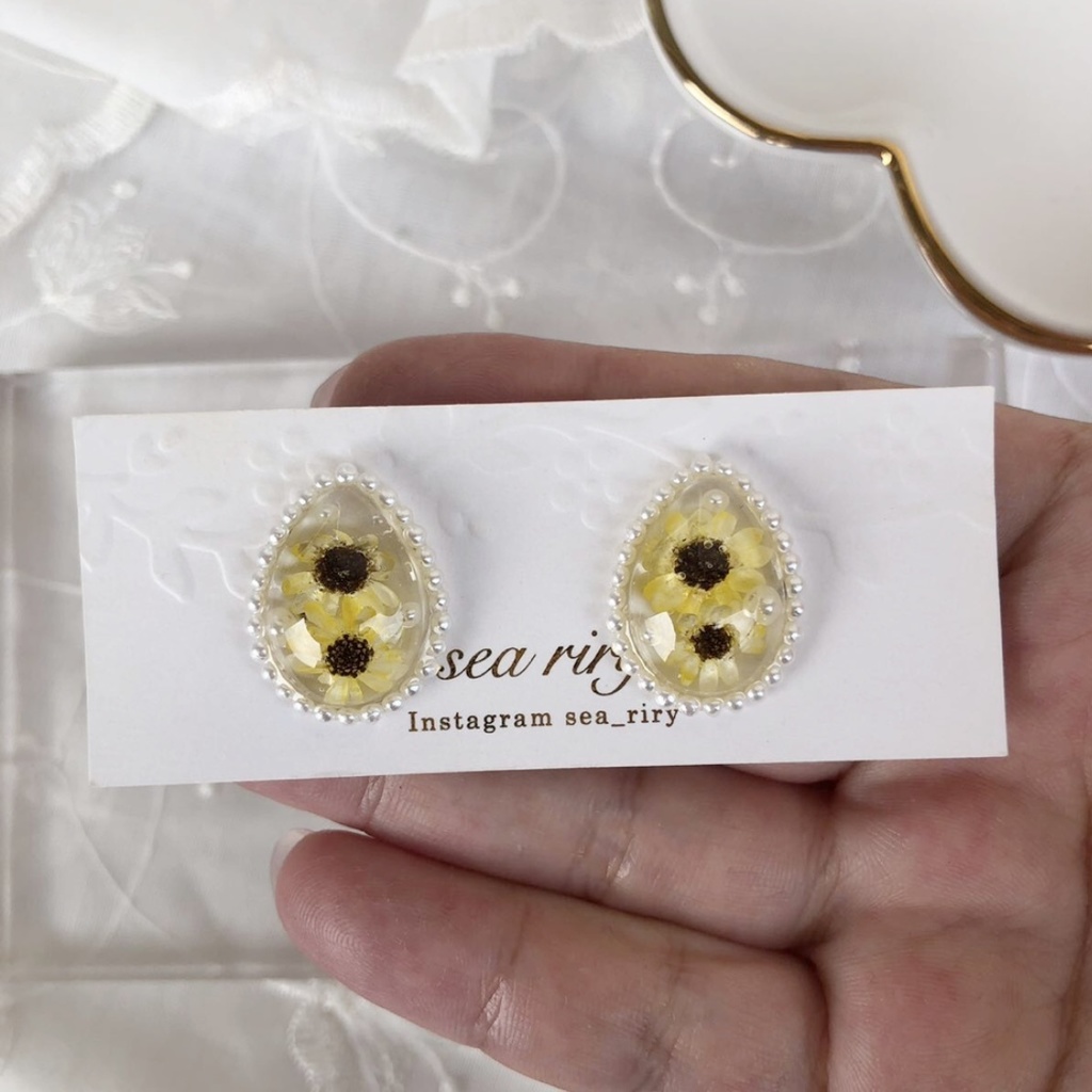 no.40 限定 sale 向日葵パールの雫ピアス ひまわり スターフラワー しずく レジン ピアス イヤリング ハンドメイド