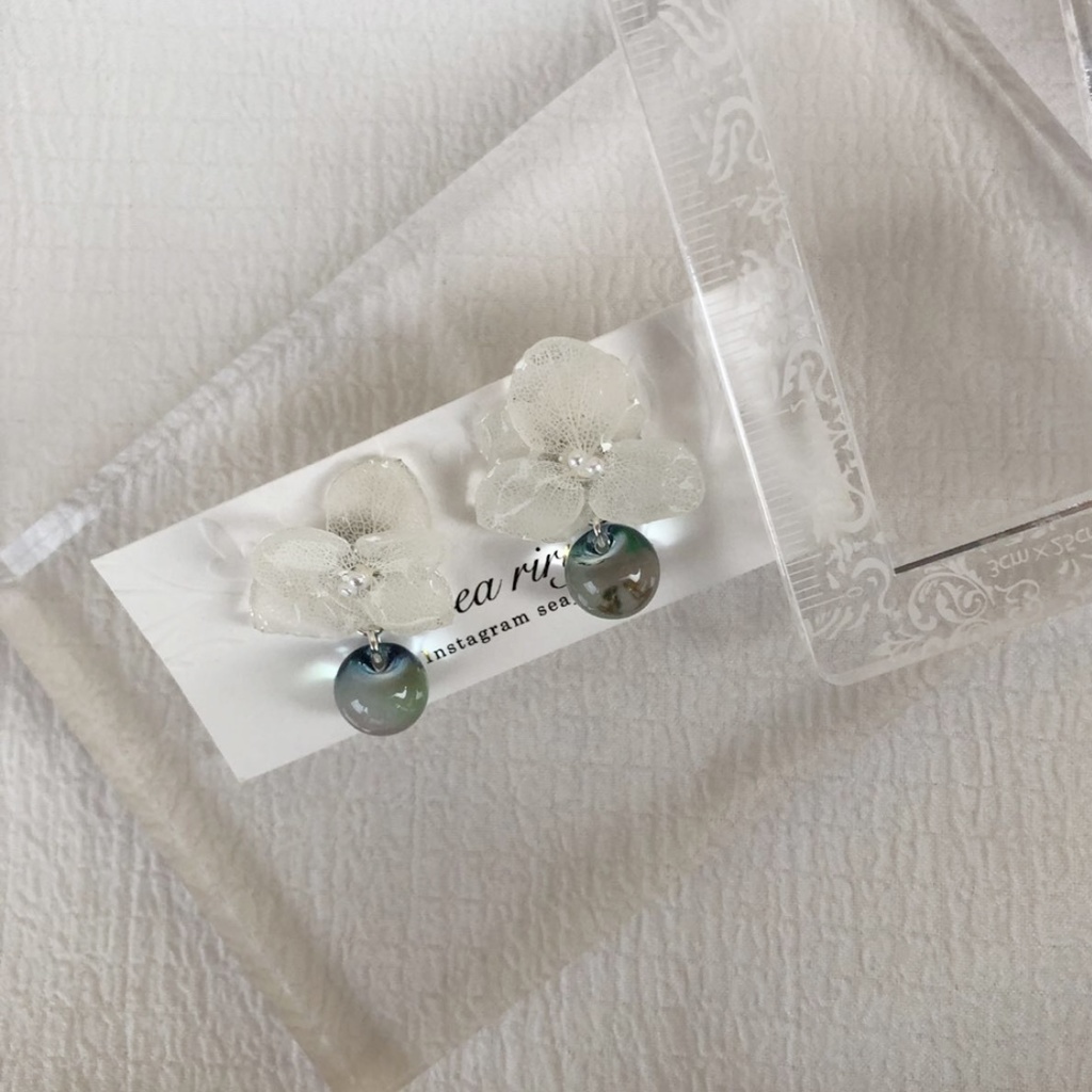 no.41 sale 紫陽花のゆらゆらピアス アンジュールカラー スズマル ニュイ アジサイ レジンピアス ハンドメイド