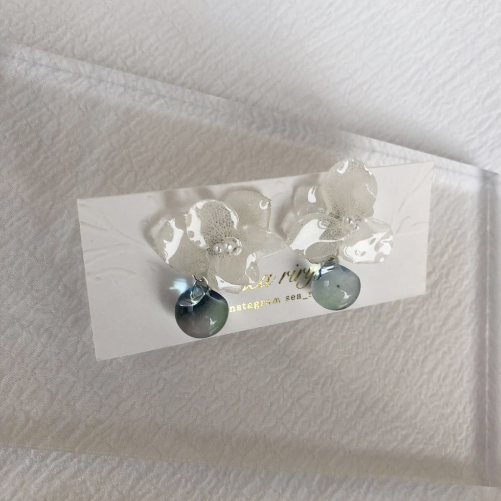 no.41 sale 紫陽花のゆらゆらピアス アンジュールカラー スズマル ニュイ アジサイ レジンピアス ハンドメイド