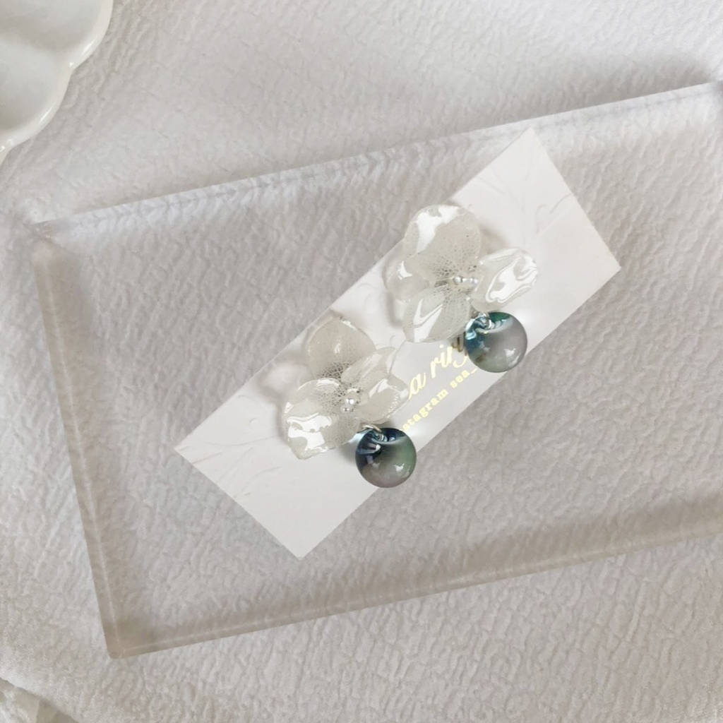 no.41 sale 紫陽花のゆらゆらピアス アンジュールカラー スズマル ニュイ アジサイ レジンピアス ハンドメイド